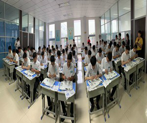 青岛日源国际打通线上线下,买赴日留学中介产品,售后有保障